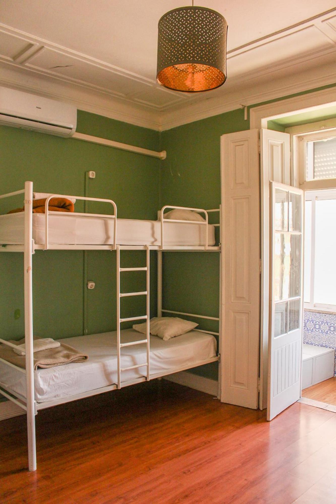 Hostel Urban Garden Lisbon
